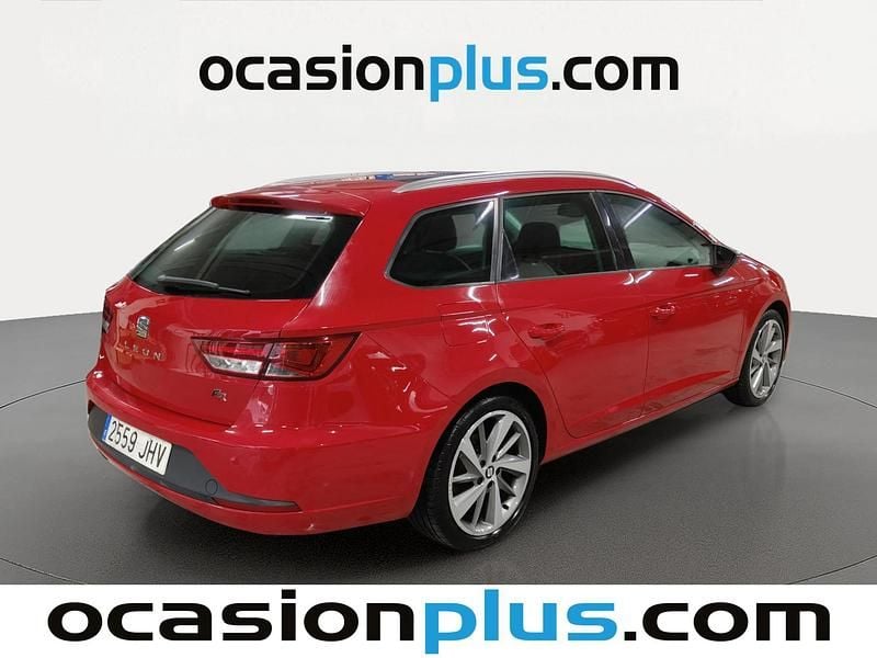 Usado Seat Leon FR 180 CV (132 kW) 2015 Rojo Monovolumen