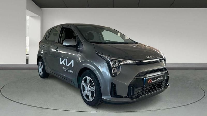 Usado Kia Picanto 63 CV (46 kW) 2025 Gris Utilitario