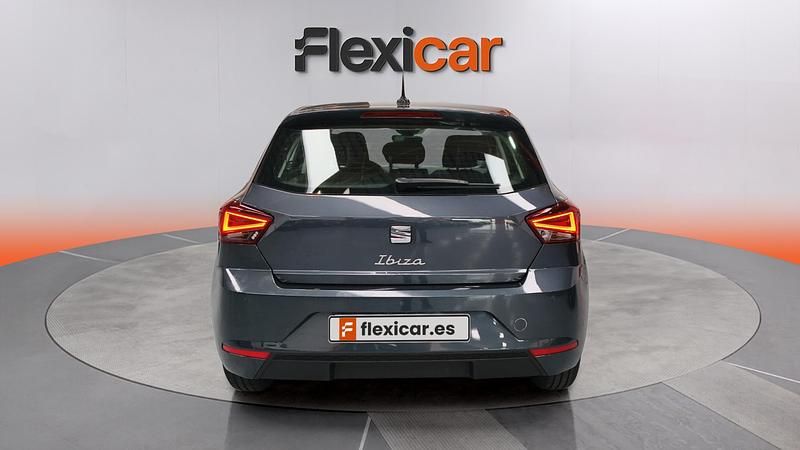 Usado Seat Ibiza Reference 80 CV (58 kW) 2024 Gris Utilitario