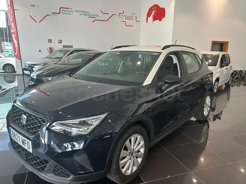 Usado Seat Arona Style 110 CV (80 kW) 2023 Azul SUV