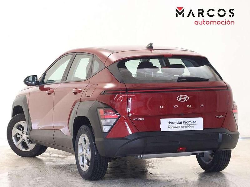 Usado Hyundai Kona 101 CV (74 kW) 2025 Rojo SUV
