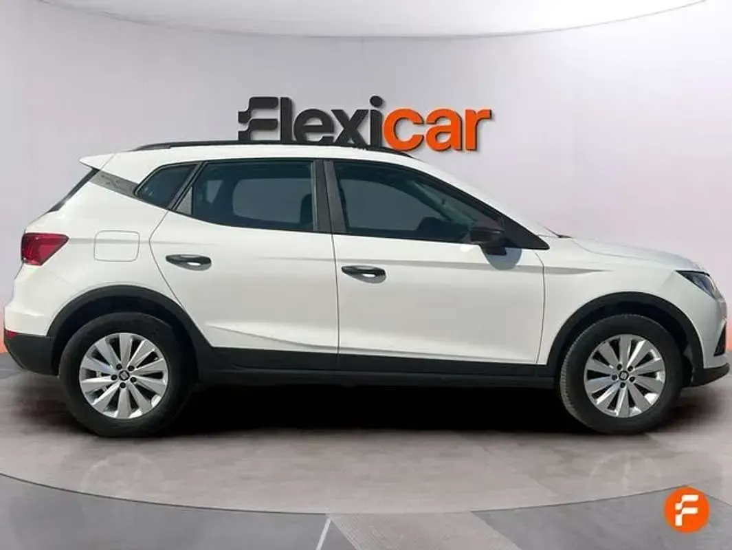 Usado Seat Arona 95 CV (69 kW) 2020 Blanco SUV