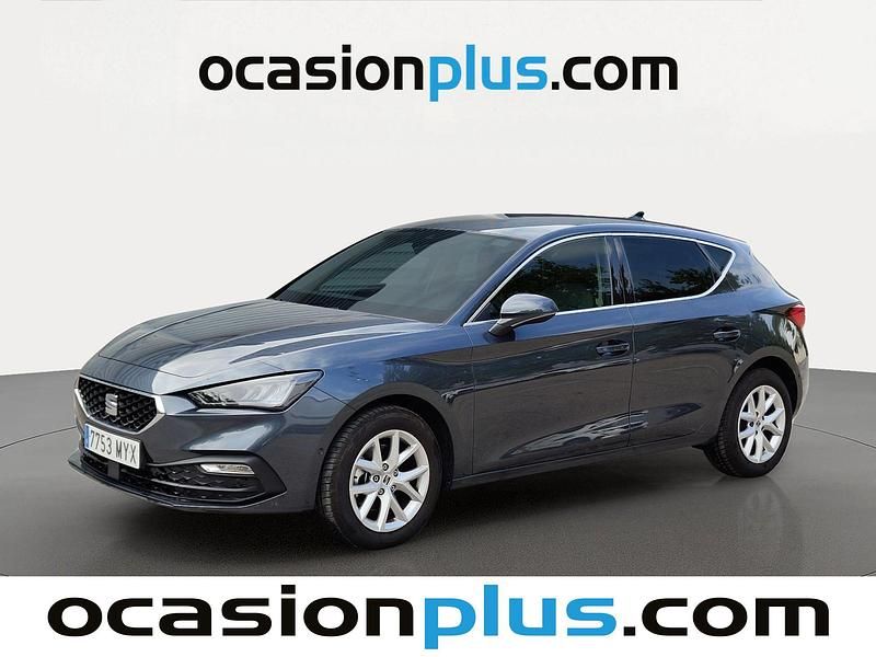 Usado Seat Leon Style 116 CV (85 kW) 2025 Gris Utilitario