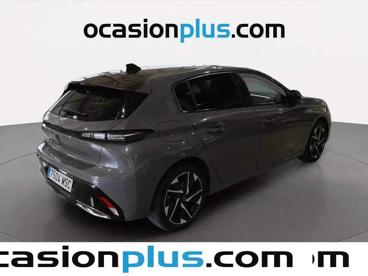 Usado Peugeot 308 Allure 131 CV (96 kW) 2024 Gris Utilitario
