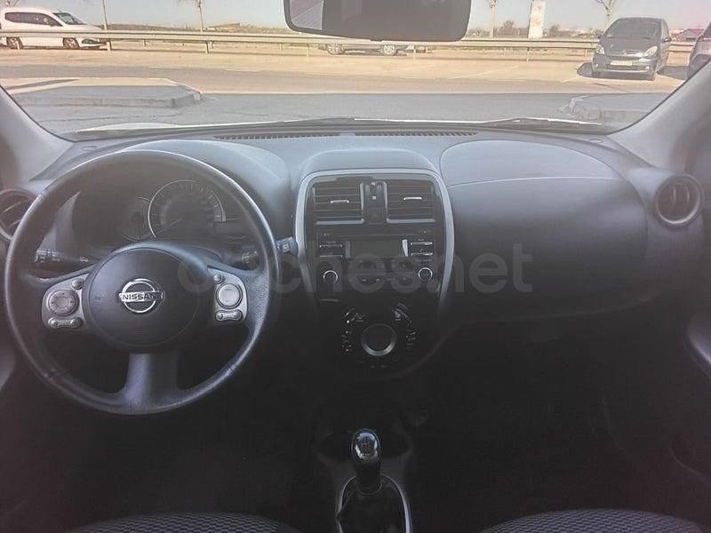 Usado Nissan Micra Acenta 80 CV (58 kW) 2016 Gris / plata Utilitario