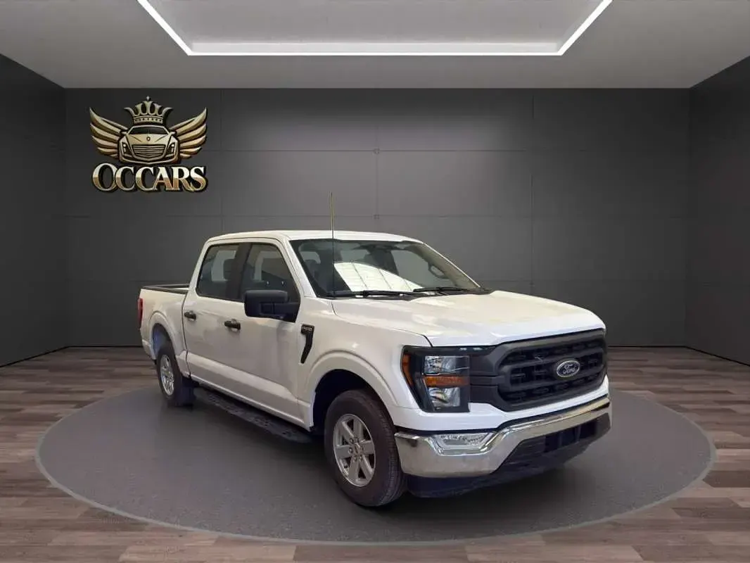 Usado Ford V8 XLT 405 CV (297 kW) 2021 Blanco SUV