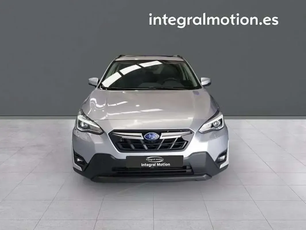 Usado Subaru XV 151 CV (111 kW) 2023 Gris SUV