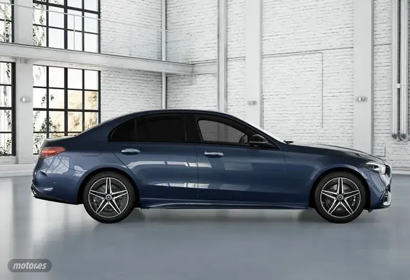 Usado Mercedes C200 204 CV (150 kW) 2022 Azul Berlina