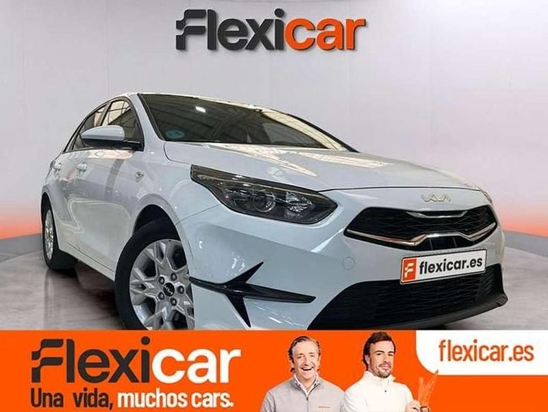 Blanco Usado 2022 Kia Ceed Utilitario | 12.790 € (Super precio) - Imagen 1/4