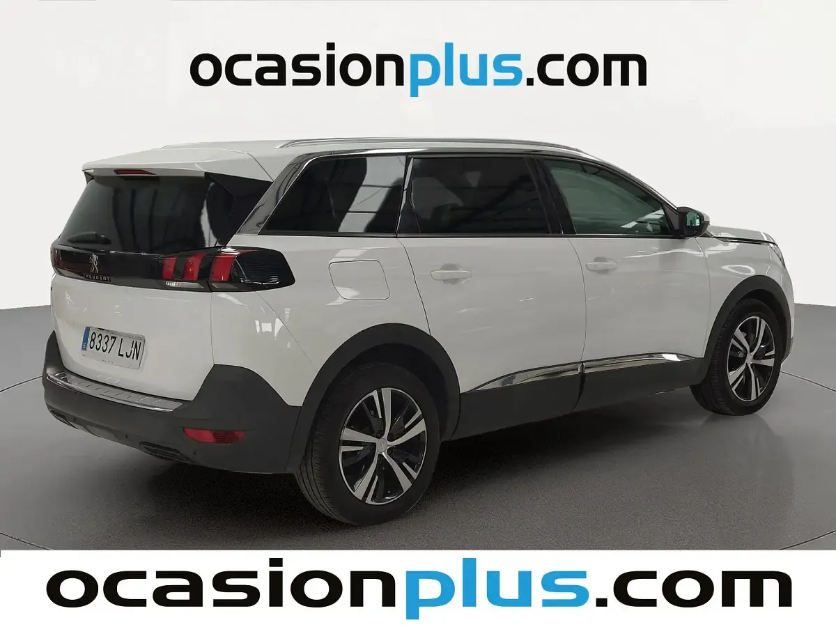 Usado Peugeot 5008 Allure 131 CV (96 kW) 2020 Blanco SUV