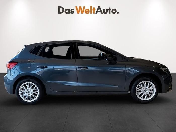 Usado Seat Ibiza FR 115 CV (84 kW) 2025 Gris Utilitario