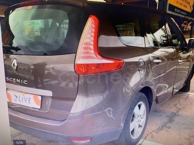 Usado Renault Scénic III Dynamique 130 CV (95 kW) 2009 Marrón Monovolumen