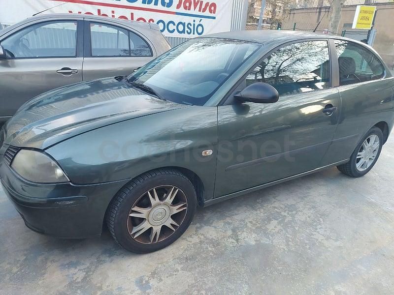 Usado Seat Ibiza Reference 75 CV (55 kW) 2005 Verde Utilitario