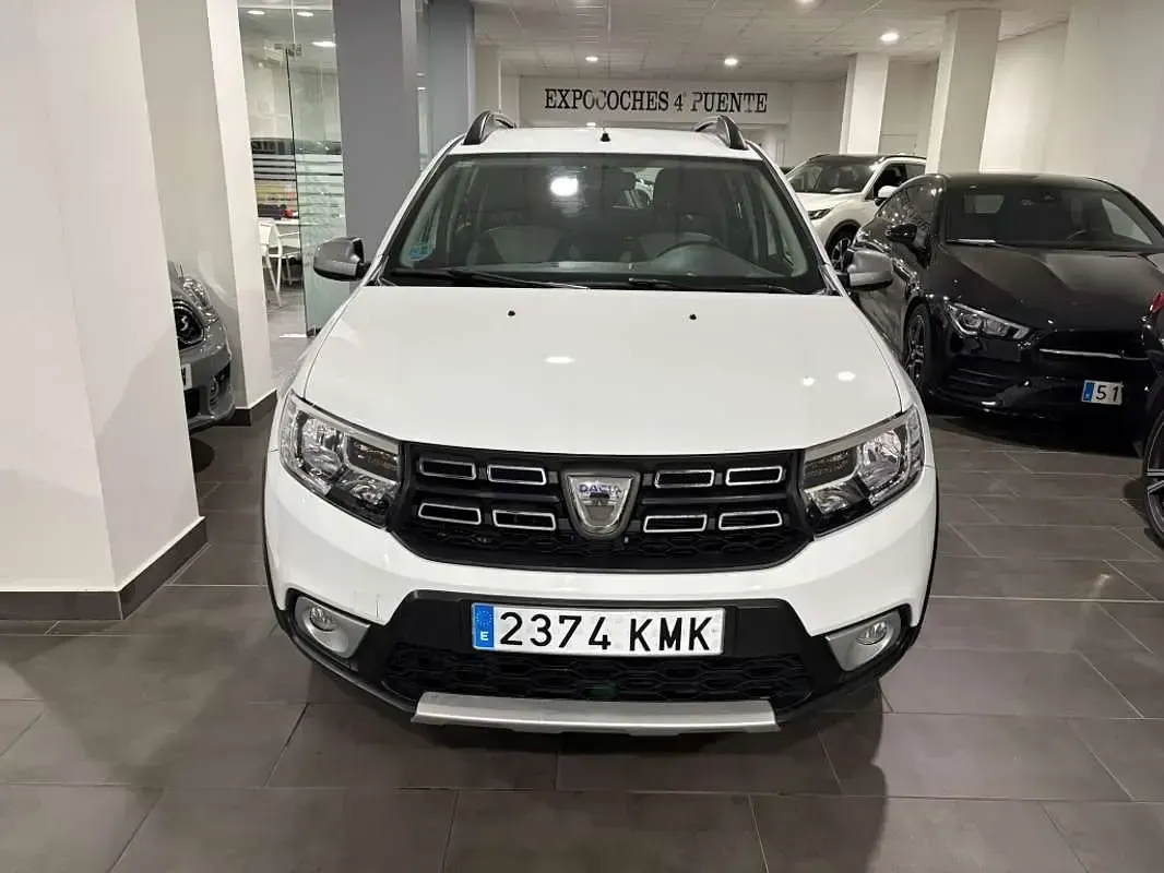Usado Dacia Sandero Stepway Ambiance 90 CV (66 kW) 2018 Blanco Utilitario
