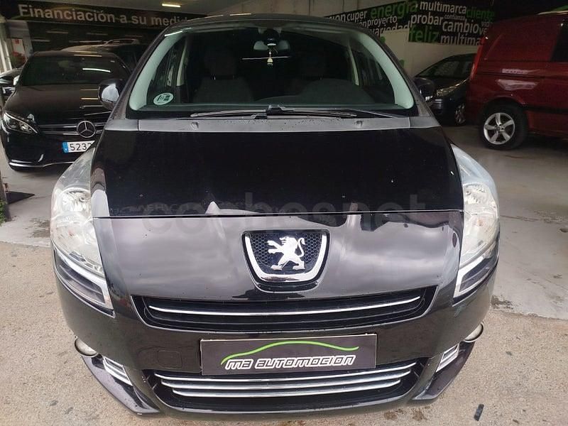 Usado Peugeot 5008 Allure 150 CV (110 kW) 2012 Negro Monovolumen