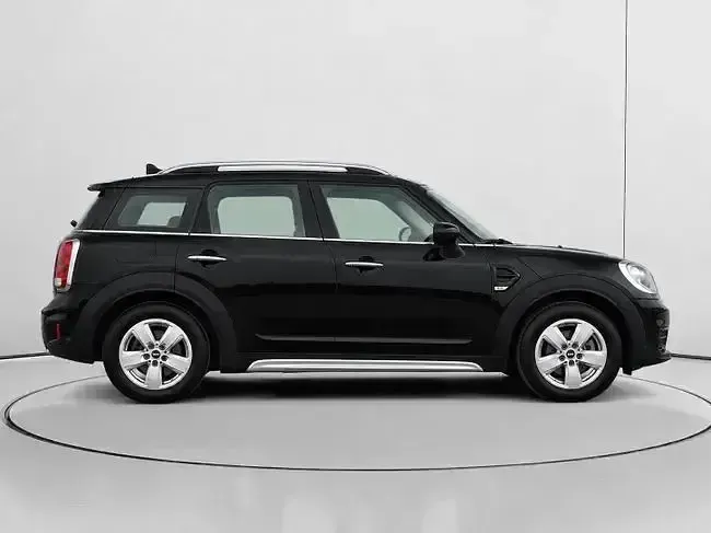 Usado Mini One D Countryman 116 CV (85 kW) 2020 Negro SUV