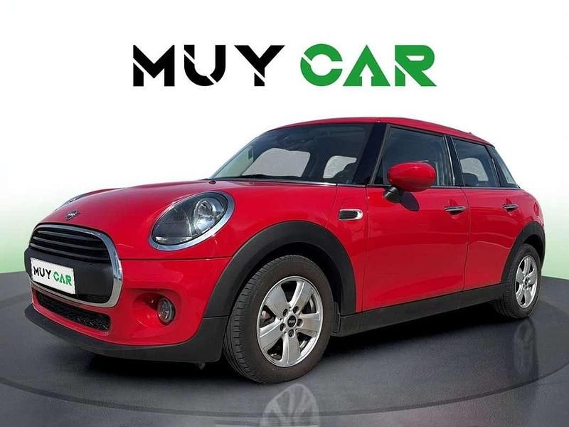 Usado Mini ONE 102 CV (75 kW) 2020 Rojo Utilitario