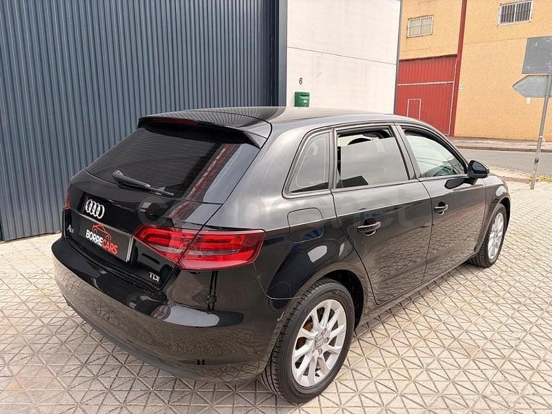 Usado Audi A3 110 CV (80 kW) 2014 Negro Berlina