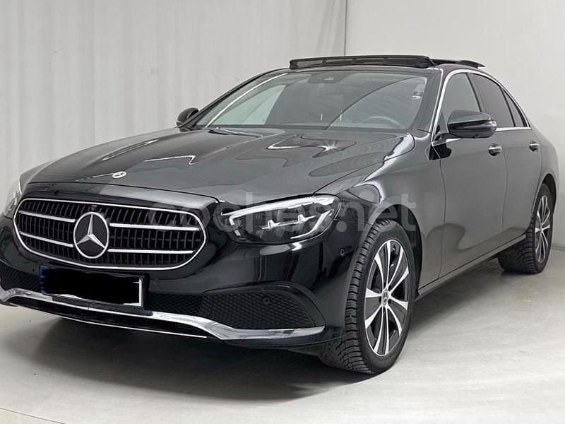 Usado Mercedes E300 313 CV (230 kW) 2023 Negro Berlina