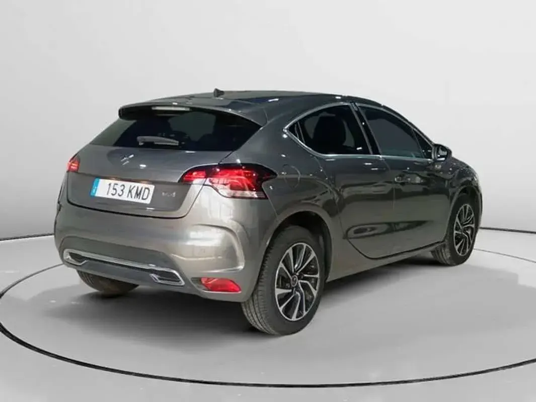Usado DS Automobiles DS4 120 CV (88 kW) 2018 Gris Utilitario