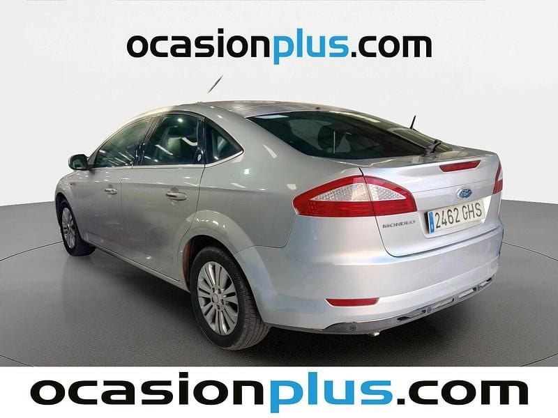 Usado Ford Mondeo Ghia 145 CV (106 kW) 2008 Gris Berlina