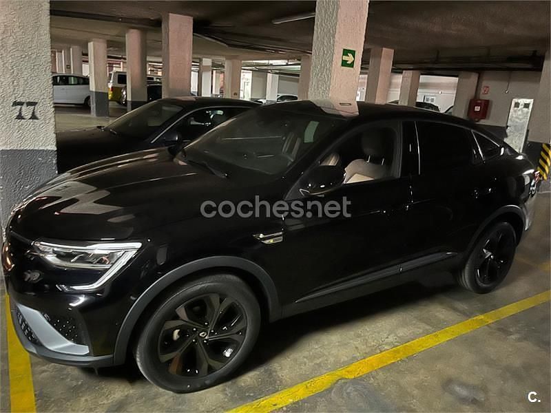 Usado Renault Arkana RS Line 140 CV (102 kW) 2023 Negro SUV