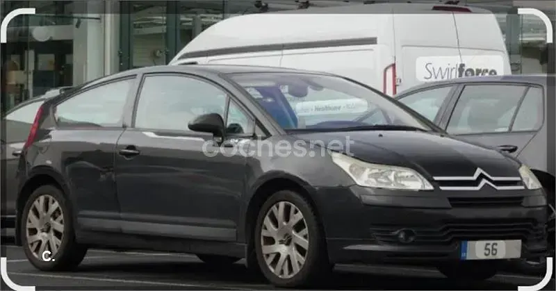 Begagnad Citroën C4 110 HK (80 kW) 2005 Svart Sedan