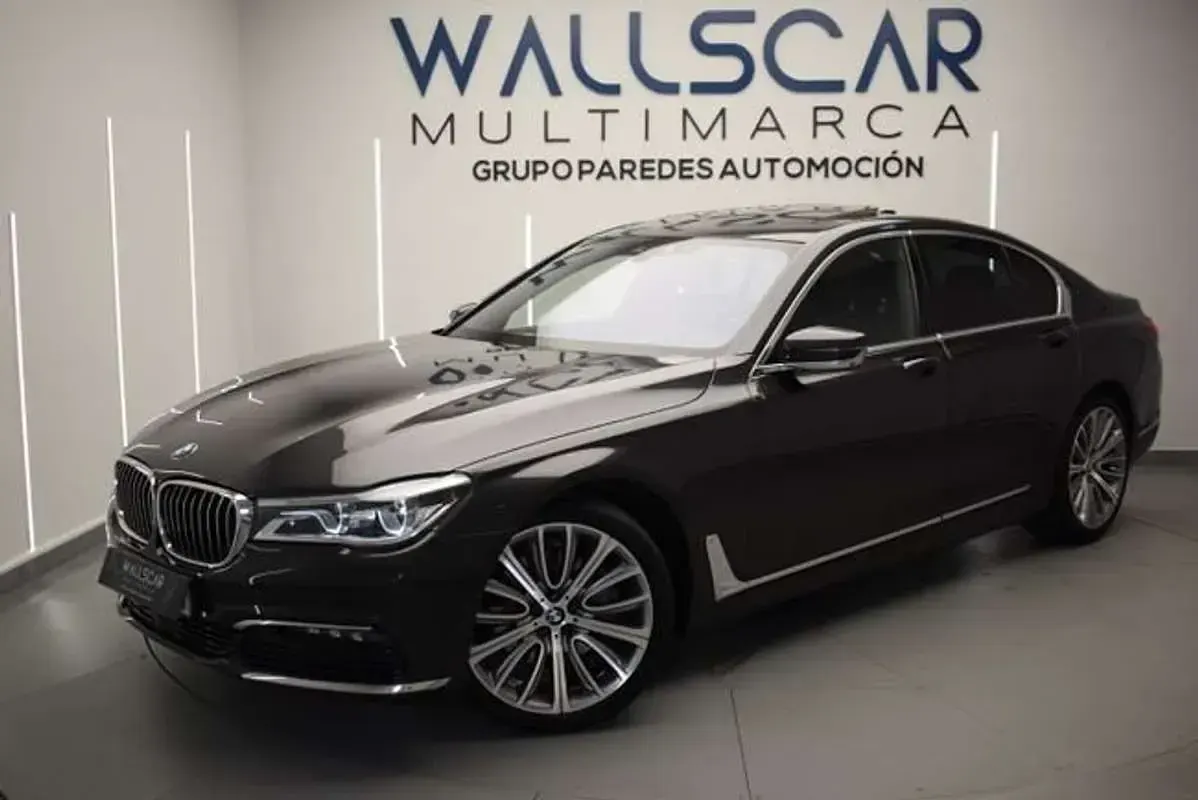 Używany BMW 730 265 KM (194 kW) 2018 Biały Sedan/Limuzyna