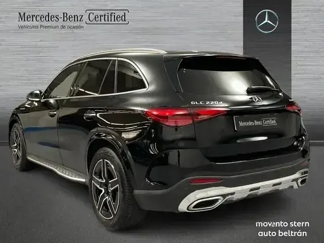 Usado Mercedes GLC220 AMG line 197 CV (144 kW) 2022 Negro SUV