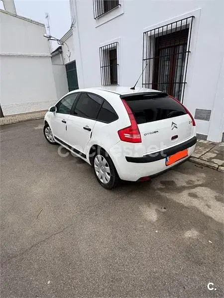 Usado Citroën C4 92 CV (67 kW) 2005 Blanco Berlina