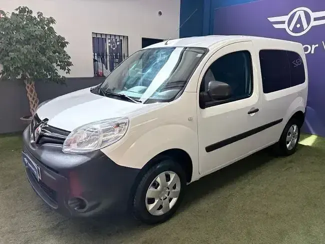 Usado Renault Kangoo 90 CV (66 kW) 2018 Blanco Monovolumen