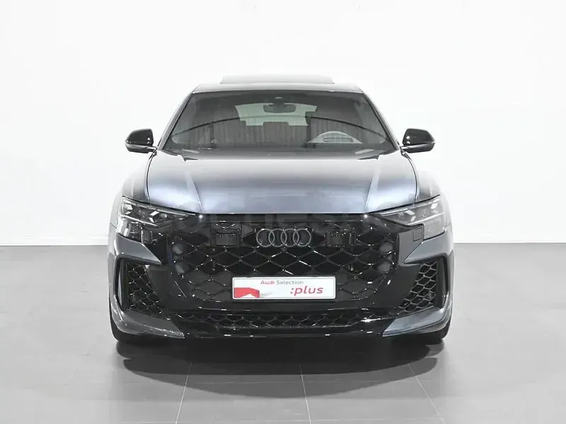 Usado Audi Q8 Advanced 600 CV (441 kW) 2024 Gris / plata SUV
