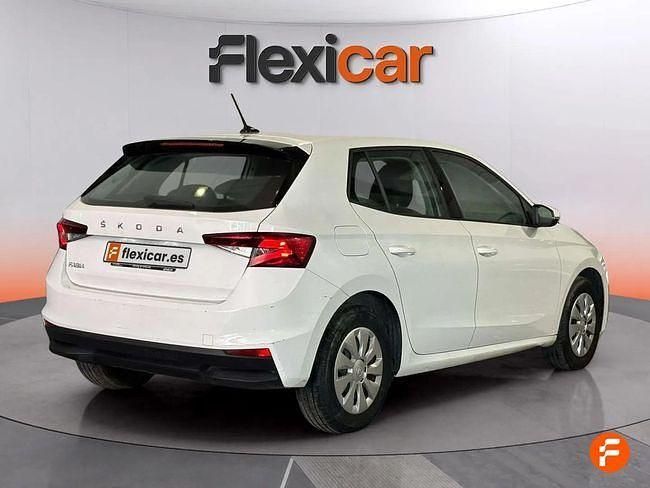 Usado Skoda Fabia Active 80 CV (58 kW) 2022 Blanco Utilitario