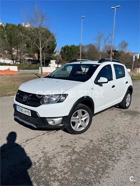 Usado Dacia Sandero Stepway 90 CV (66 kW) 2014 Blanco Berlina