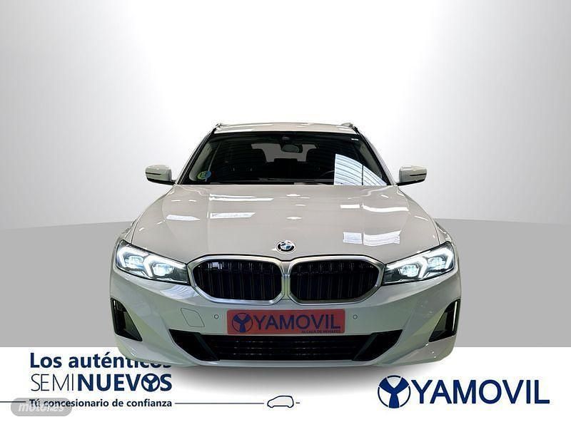 Usado BMW 318 150 CV (110 kW) 2023 Blanco Familiar