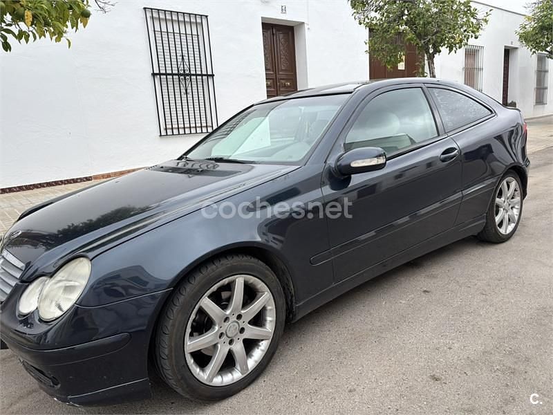 Azul Usado 2001 Mercedes C220 Berlina | 3250 € (Precio justo) - Imagen 1/3