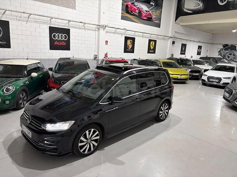 Negro Usado 2018 VW Touran Sportline Monovolumen | 22.500 € (Un poco caro) - Imagen 1/4