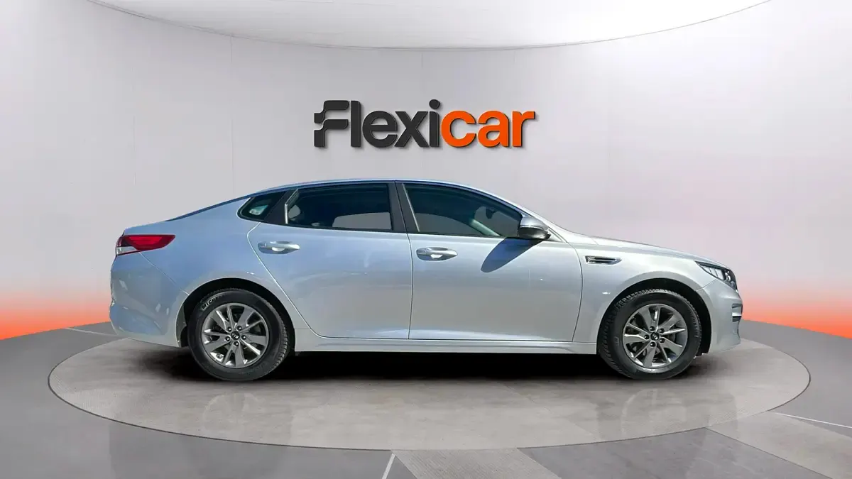 Usado Kia Optima 141 CV (103 kW) 2017 Gris Berlina