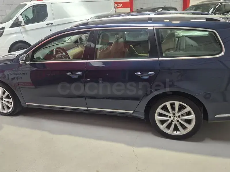 Usado VW Passat Highline 177 CV (130 kW) 2014 Azul Familiar