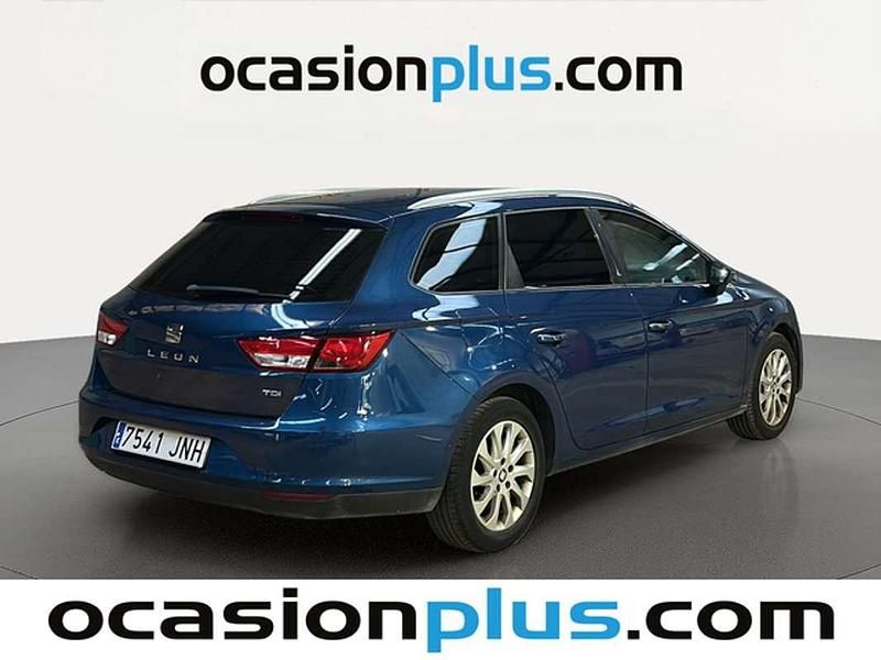 Usado Seat Leon ST Style 110 CV (80 kW) 2016 Azul Familiar
