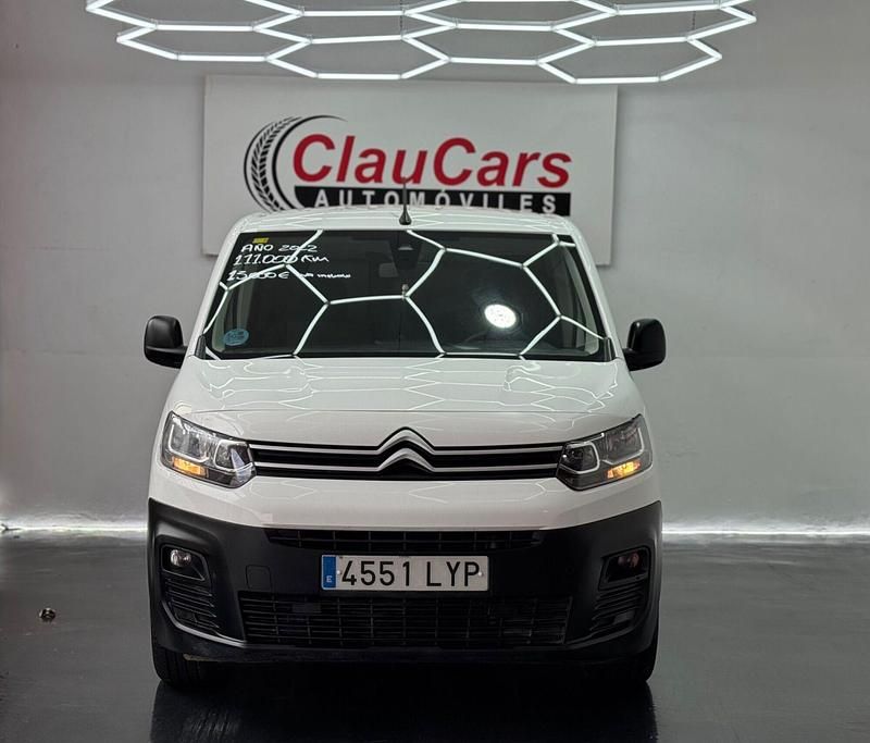 Usado Citroën Berlingo Live 100 CV (73 kW) 2022 Blanco Monovolumen