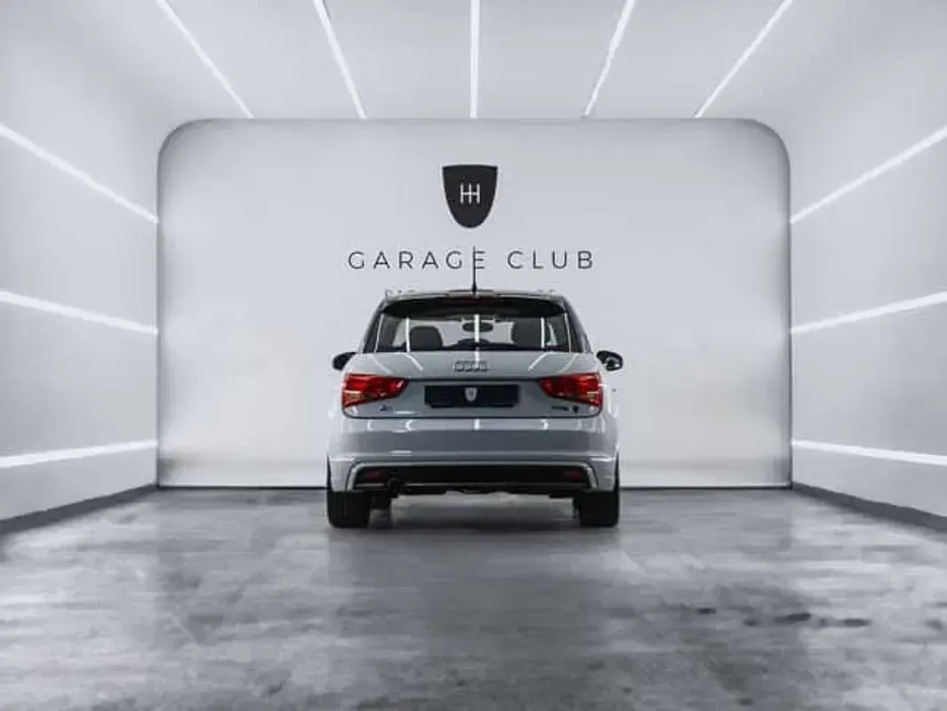 Usado Audi A1 Sportback Exclusive 95 CV (69 kW) 2015 Blanco Utilitario