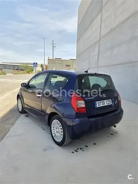 Usado Citroën C2 VTR Sport 70 CV (51 kW) 2004 Azul Utilitario