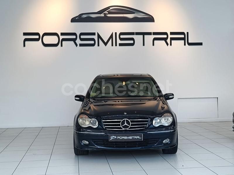 Usado Mercedes C220 Elegance 150 CV (110 kW) 2006 Azul Berlina
