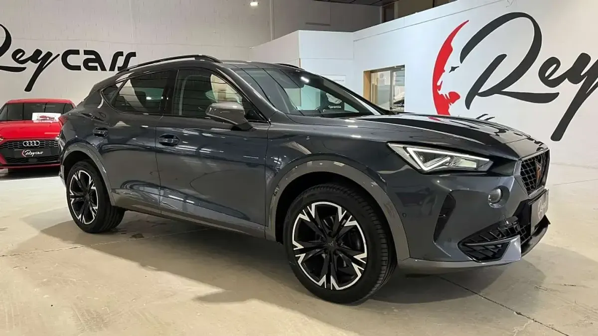 Usado Cupra Formentor 150 CV (110 kW) 2023 Gris SUV