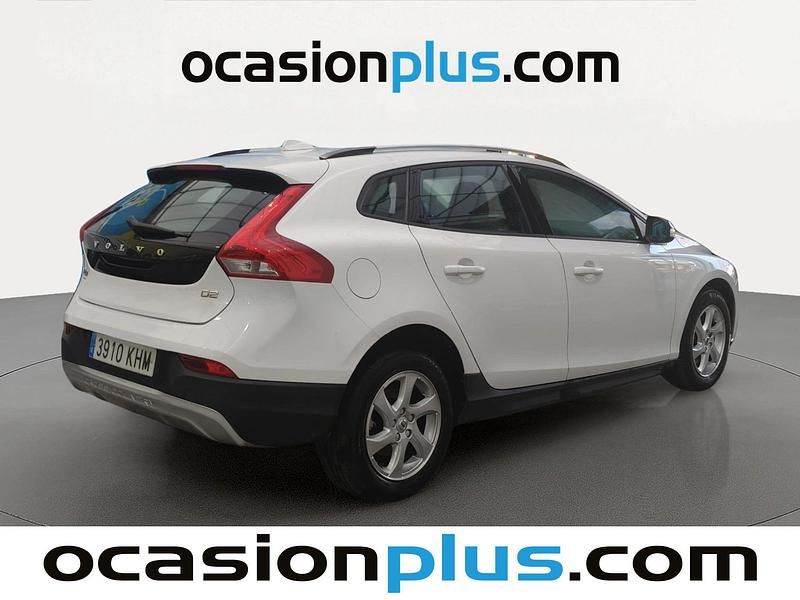Usado Volvo V40 CC 120 CV (88 kW) 2018 Blanco Familiar