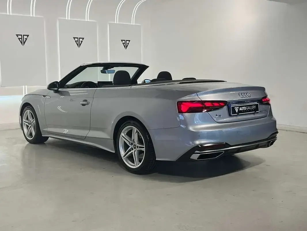 Usado Audi A5 Cabriolet Advanced Plus 204 CV (150 kW) 2023 Gris Descapotable