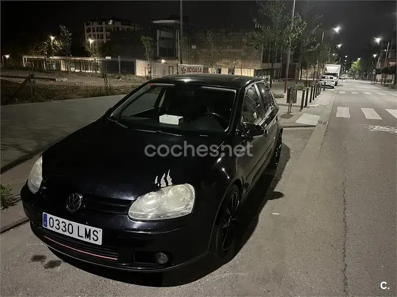 Usado VW Golf V 105 CV (77 kW) 2007 Negro Berlina