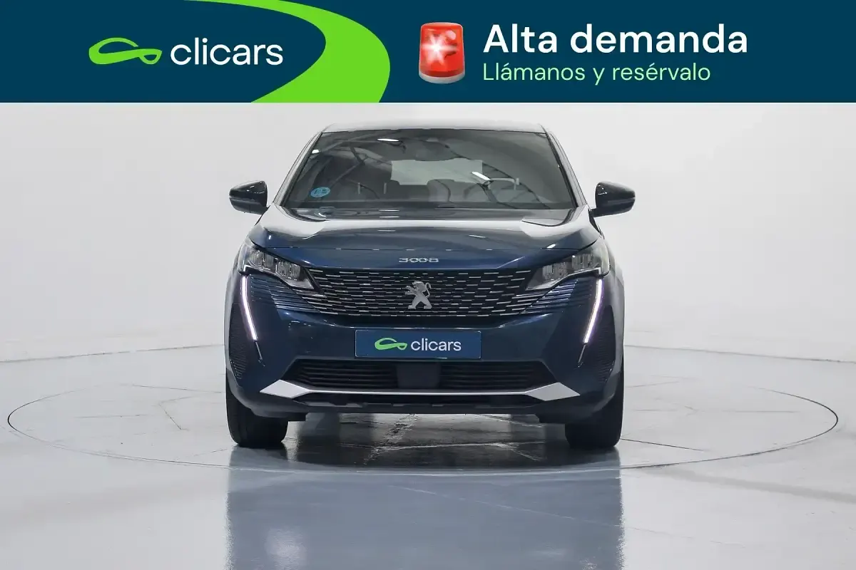 Usado Peugeot 3008 Allure 130 CV (95 kW) 2024 Azul SUV