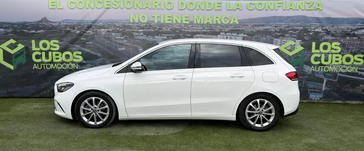 Usado Mercedes B200 150 CV (110 kW) 2019 Blanco Utilitario
